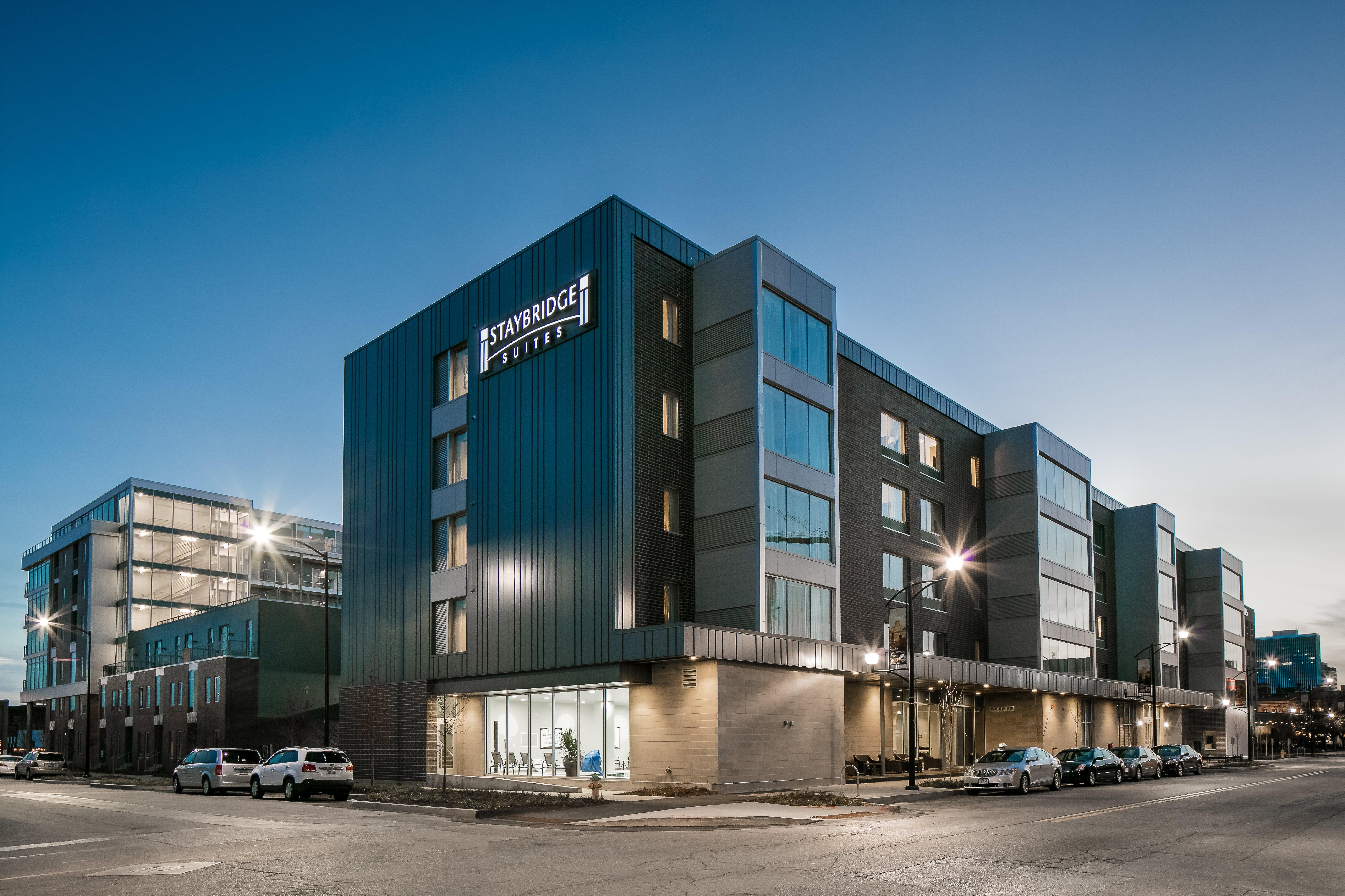 Staybridge Suites Des Moines Downtown By Ihg Buitenkant foto