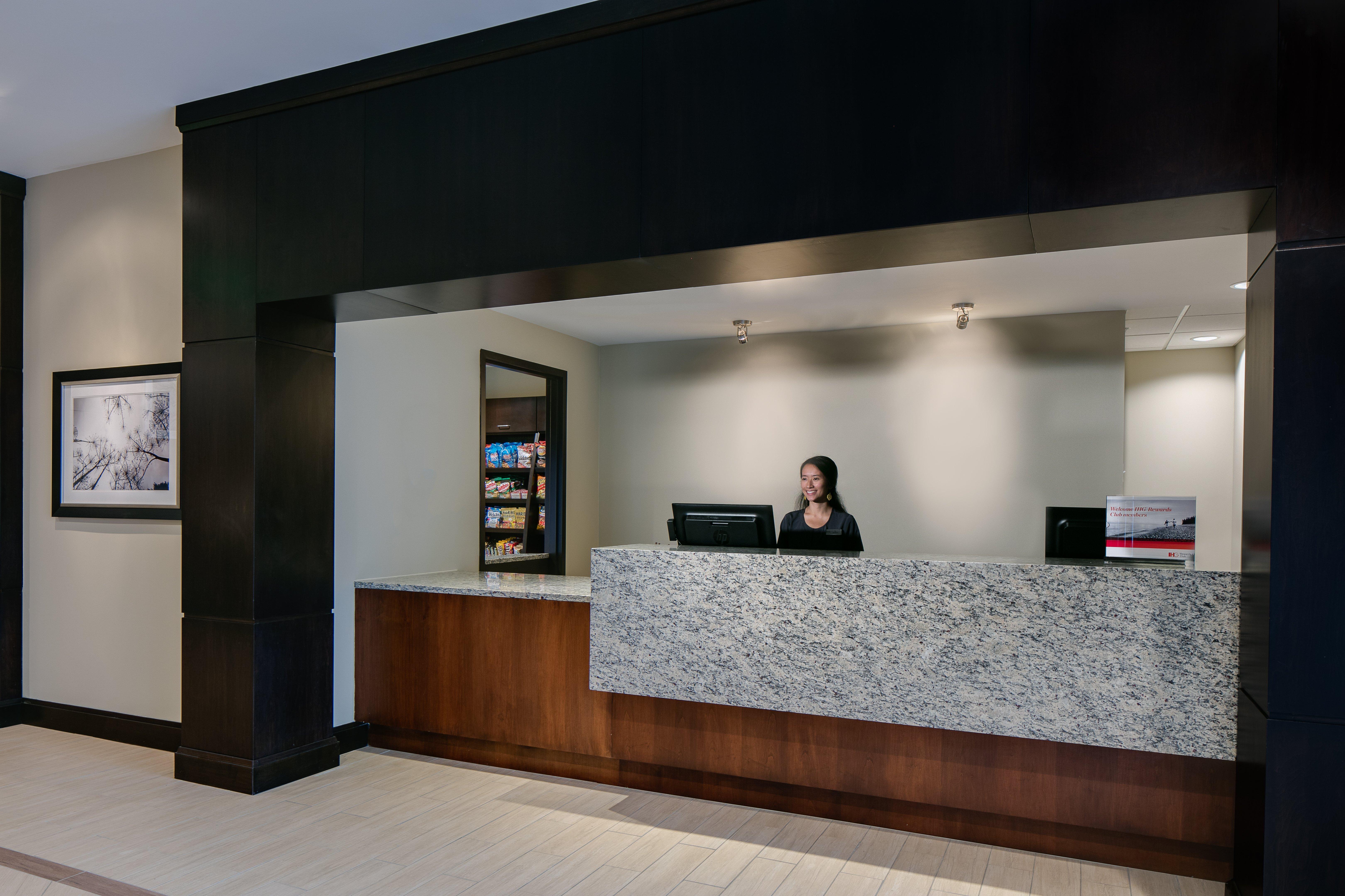 Staybridge Suites Des Moines Downtown By Ihg Buitenkant foto