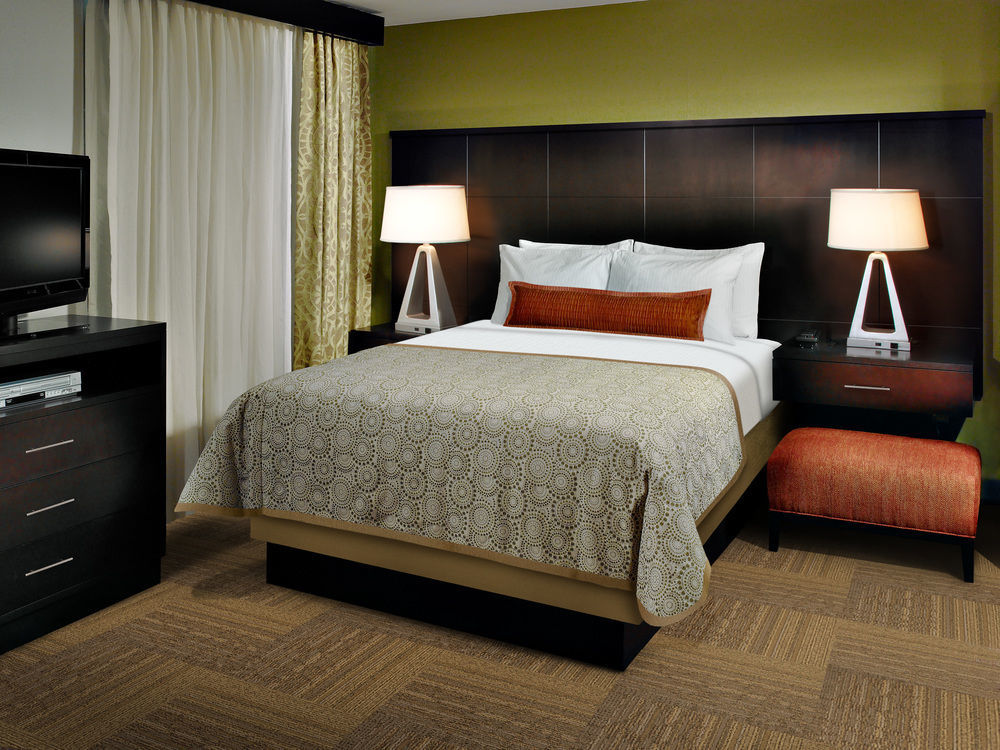 Staybridge Suites Des Moines Downtown By Ihg Buitenkant foto