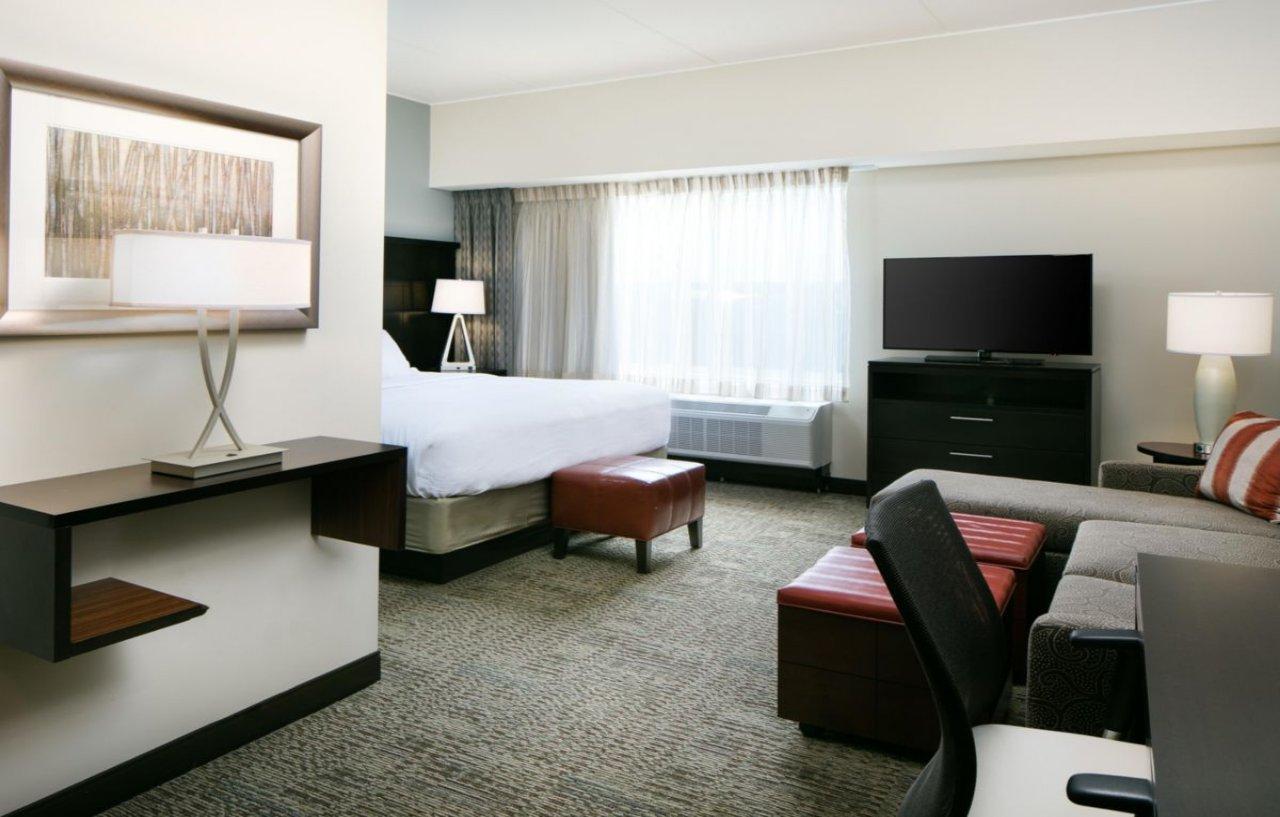 Staybridge Suites Des Moines Downtown By Ihg Buitenkant foto
